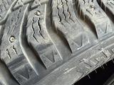 Комплект шипованной резины Nokian Hakkapeliitta 235/55/19 за 200 000 тг. в Алматы