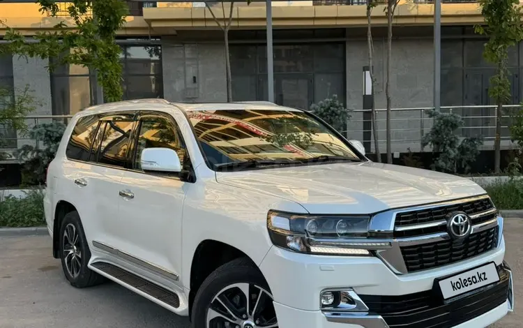 Toyota Land Cruiser 2021 года за 40 000 000 тг. в Актау