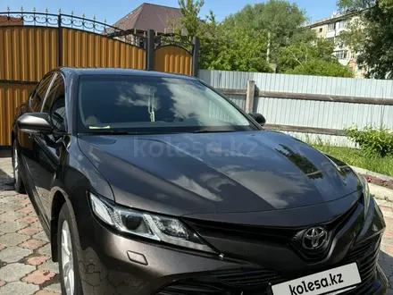 Toyota Camry 2018 года за 12 500 000 тг. в Петропавловск – фото 3