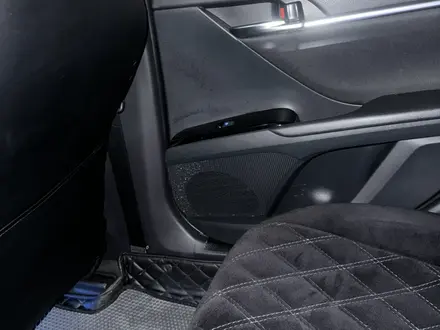 Toyota Camry 2021 года за 15 200 000 тг. в Кокшетау – фото 10