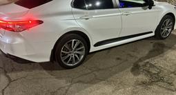 Toyota Camry 2021 года за 15 200 000 тг. в Кокшетау – фото 3