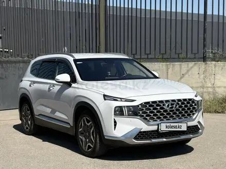 Hyundai Santa Fe 2021 года за 15 200 000 тг. в Алматы – фото 3