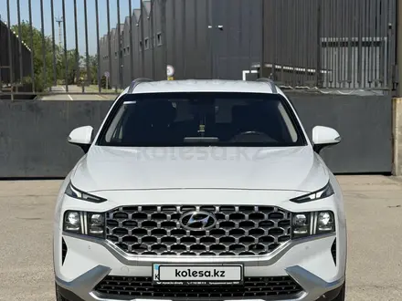 Hyundai Santa Fe 2021 года за 15 200 000 тг. в Алматы – фото 9