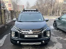 Mitsubishi Xpander Cross, 2022