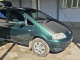 Volkswagen Sharan 2001 годаүшін2 500 000 тг. в Шымкент – фото 4