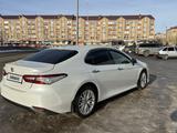 Toyota Camry 2019 года за 15 200 000 тг. в Актобе – фото 5