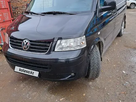 Volkswagen Multivan 2005 года за 9 000 000 тг. в Усть-Каменогорск