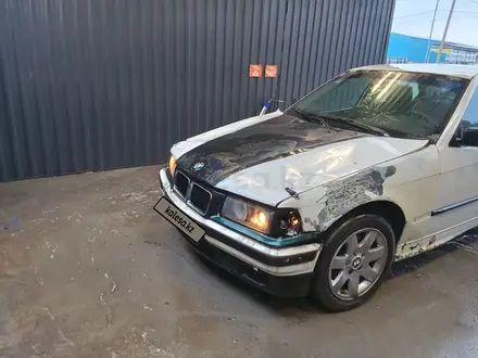 BMW 318 1993 года за 550 000 тг. в Алматы – фото 4