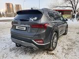 Hyundai Santa Fe 2020 года за 15 300 000 тг. в Актобе – фото 3