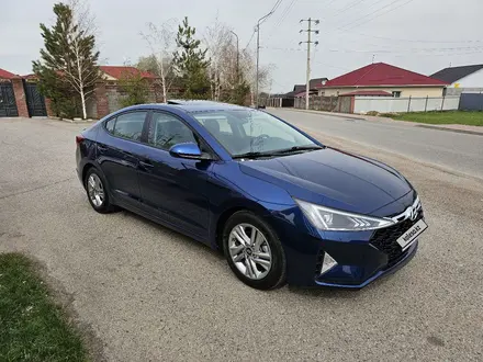 Hyundai Elantra 2019 года за 9 500 000 тг. в Алматы – фото 3