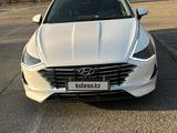 Hyundai Sonata 2022 годаfor14 000 000 тг. в Алматы – фото 2