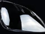 Стекло фары Honda CR-V 2 Рестайлинг за 12 000 тг. в Алматы