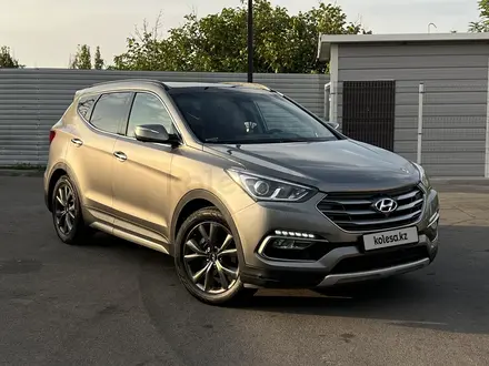 Hyundai Santa Fe 2017 года за 10 100 000 тг. в Алматы – фото 2