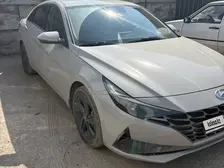 Hyundai Elantra, 2023