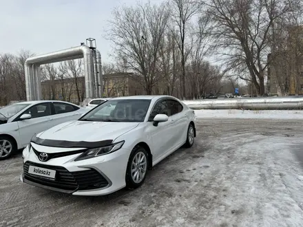 Toyota Camry 2021 года за 12 600 000 тг. в Караганда – фото 10