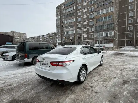 Toyota Camry 2021 года за 12 600 000 тг. в Караганда – фото 7