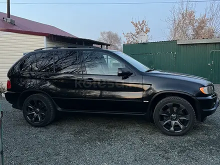 BMW X5 2001 года за 5 500 000 тг. в Караганда – фото 2