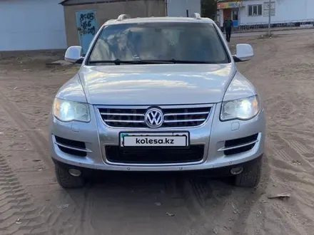 Volkswagen Touareg 2008 года за 6 000 000 тг. в Караганда – фото 7