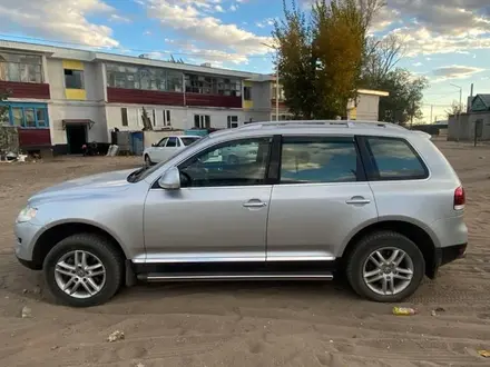 Volkswagen Touareg 2008 года за 6 000 000 тг. в Караганда – фото 5