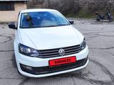 Volkswagen Polo 2018 года за 5 300 000 тг. в Алматы