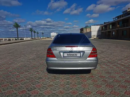 Mercedes-Benz E 320 2002 года за 5 800 000 тг. в Актау – фото 5