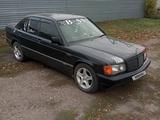 Mercedes-Benz E 200 1993 года за 1 750 000 тг. в Кокшетау – фото 2
