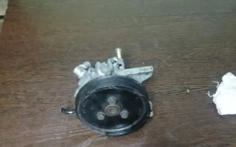 BMW.X5. Гур насос из Швейцарии за 40 000 тг. в Астана