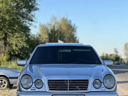 Mercedes-Benz E 280 1996 годаүшін3 000 000 тг. в Тараз