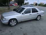 Mercedes-Benz E 280 1993 годаүшін2 200 000 тг. в Караганда