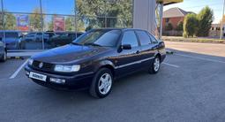 Volkswagen Passat 1994 годаүшін1 730 000 тг. в Актобе – фото 2