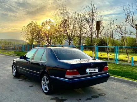 Mercedes-Benz S 320 1995 года за 4 300 000 тг. в Туркестан – фото 2