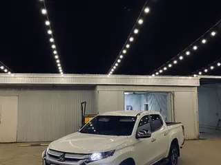 Mitsubishi L200, 2023