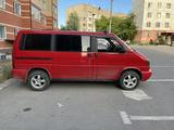 Volkswagen Multivan 1995 годаүшін4 200 000 тг. в Караганда – фото 3