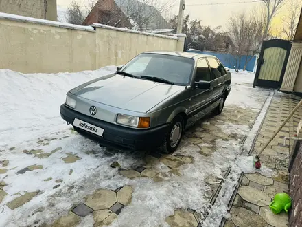 Volkswagen Passat 1990 года за 1 550 000 тг. в Алматы – фото 2