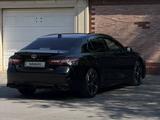 Toyota Camry 2019 года за 13 500 000 тг. в Шымкент – фото 5