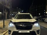 Subaru Forester 2021 года за 12 800 000 тг. в Атырау – фото 2