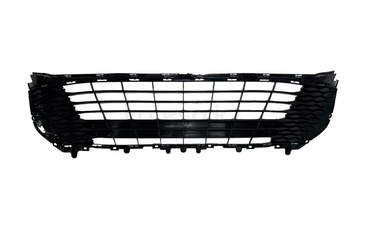 Решетка в бампер для Toyota Camry 80 USA LE за 23 000 тг. в Алматы