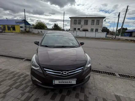 Hyundai Accent 2014 года за 4 000 000 тг. в Актобе – фото 2