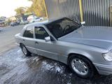Mercedes-Benz E 200 1994 годаүшін1 900 000 тг. в Тараз – фото 2