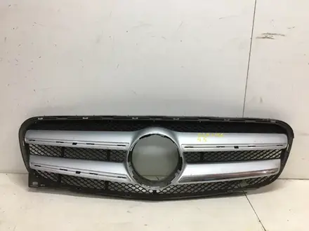 Решетка радиатора Mercedes-Benz Gla x156 за 111 111 тг. в Семей