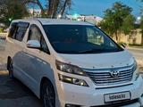 Toyota Vellfire 2011 годаүшін5 800 000 тг. в Жанаозен
