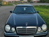 Mercedes-Benz E 280 1998 годаүшін2 500 000 тг. в Астана