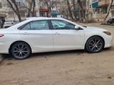 Toyota Camry 2015 года за 8 200 000 тг. в Уральск – фото 4