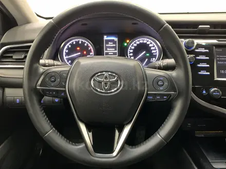 Toyota Camry 2019 года за 12 290 000 тг. в Костанай – фото 13