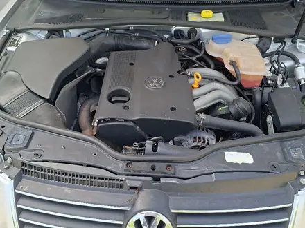 Volkswagen Passat 2002 года за 1 800 000 тг. в Астана – фото 7