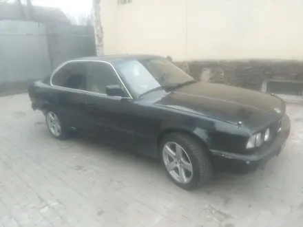 BMW 525 1991 года за 1 200 000 тг. в Алматы – фото 2