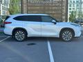 Toyota Highlander Luxe 2023 года за 26 200 000 тг. в Астана – фото 17