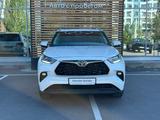 Toyota Highlander Luxe 2023 года за 26 200 000 тг. в Астана – фото 5