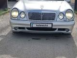 Mercedes-Benz E 280 1996 годаүшін4 000 000 тг. в Атырау – фото 2