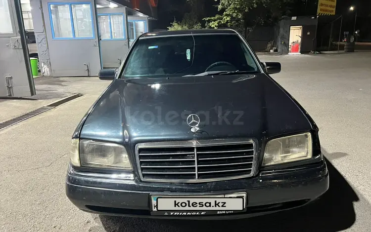 Mercedes-Benz C 200 1997 года за 2 500 000 тг. в Алматы